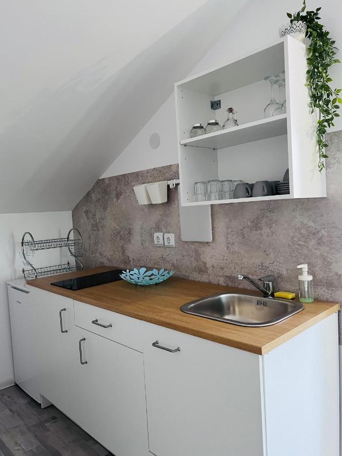 Apartman Castle Tusilovic Eksteriør billede
