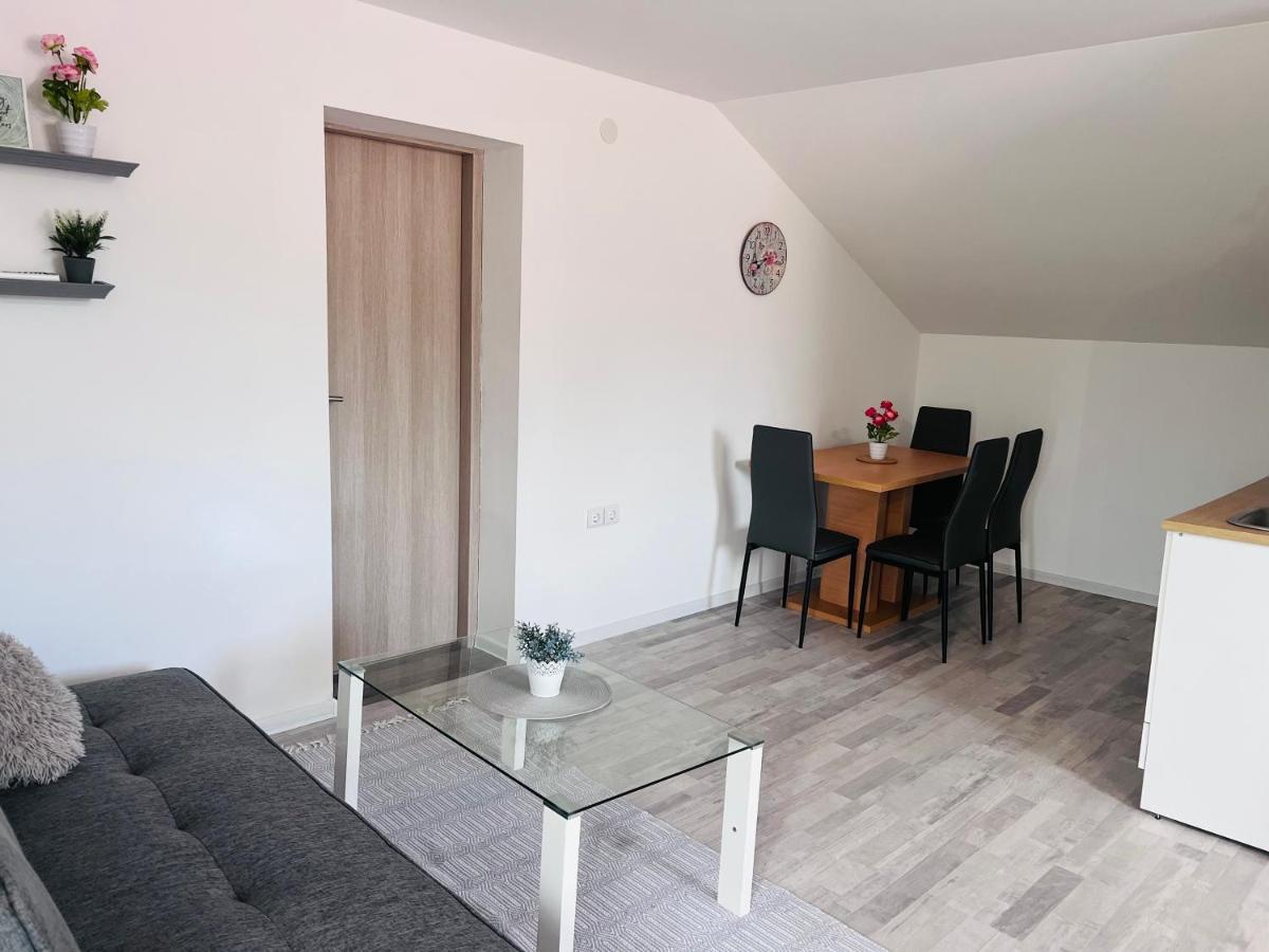 Apartman Castle Tusilovic Eksteriør billede